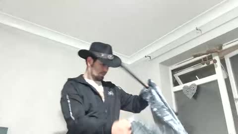 Snapshot of glitch117485 chatting on 11/15/25, 10:15 glitch117485 online show from 11/15/25, 10:15