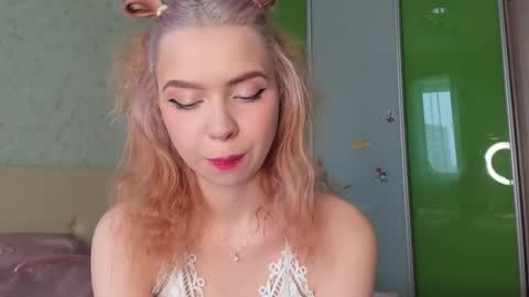 Sara online show from 03/10/26, 03:11