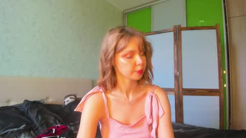Sara online show from 05/15/26, 05:36