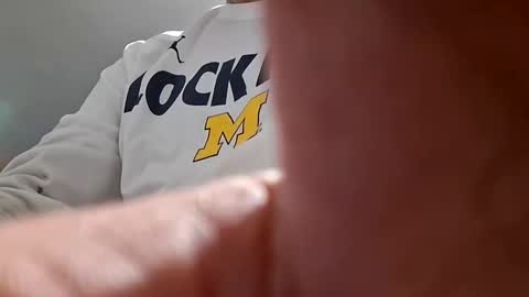 glizzy4u online show from 04/12/26, 01:49