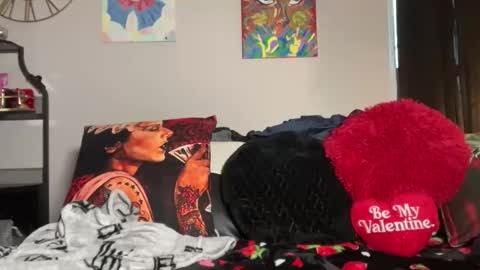 Snapshot of globberton chatting on 11/13/25, 09:47 Baby Bimbo online show from 11/13/25, 09:47