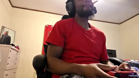 glomightyj online show from 05/02/26, 05:01