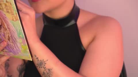 Mimi online show from 02/11/26, 05:40