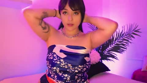 Mimi online show from 04/09/26, 10:37