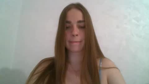 Snapshot of gloria954807 chatting on 06/06/26, 08:24 gloria954807 online show from 06/06/26, 08:24