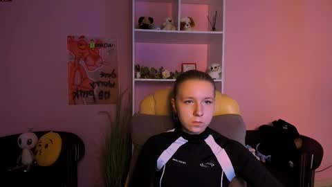 Snapshot of gloria_bubble chatting on 09/10/25, 05:18 your dream online show from 09/10/25, 05:18