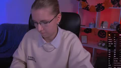 Snapshot of gloria_bubble chatting on 11/01/25, 07:49 your dream online show from 11/01/25, 07:49