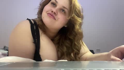 Snapshot of gloria_thomas chatting on 02/01/26, 07:34 gloria_thomas online show from 02/01/26, 07:34