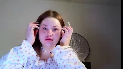 Snapshot of gloria_thomas chatting on 02/05/26, 10:31 gloria_thomas online show from 02/05/26, 10:31