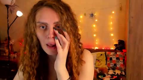 Gloria Wood online show from 12/25/24, 09:22