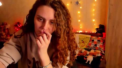 Gloria Wood online show from 12/29/24, 05:44