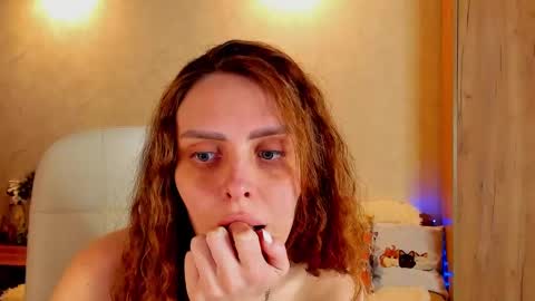 Gloria Wood online show from 02/23/25, 09:05