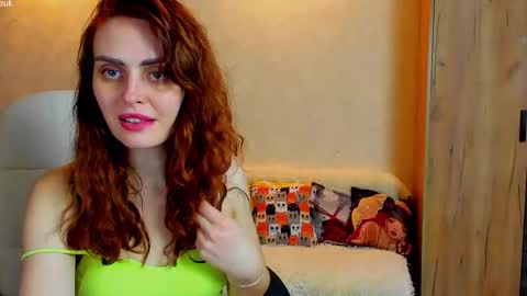 Snapshot of gloria_wood chatting on 01/31/26, 07:11 Gloria Wood online show from 01/31/26, 07:11