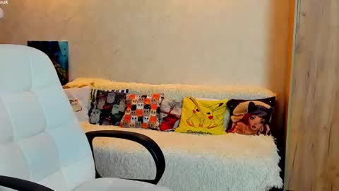 Snapshot of gloria_wood chatting on 02/13/26, 04:25 Gloria Wood online show from 02/13/26, 04:25