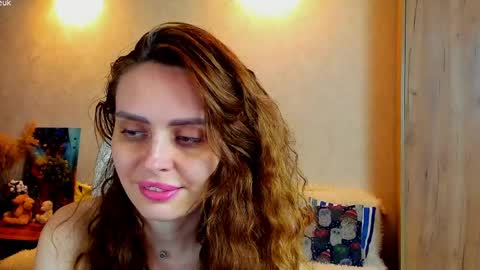 Gloria Wood online show from 04/01/26, 06:16