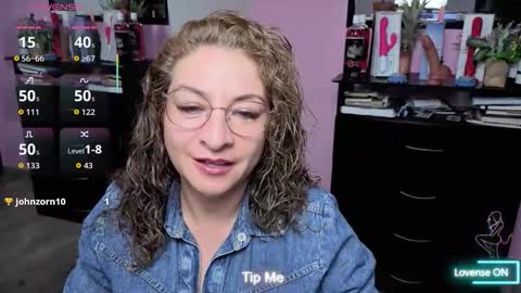 Snapshot of gloriacrespo chatting on 10/03/25, 11:13 gloriacrespo online show from 10/03/25, 11:13