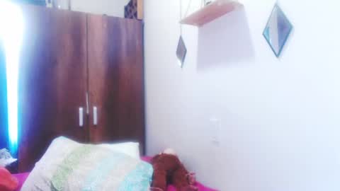 Snapshot of gloriawhitte7 chatting on 02/04/25, 03:04 gloriawhitte7 online show from 02/04/25, 03:04