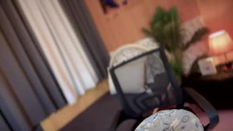 Snapshot of gloriousslutshay chatting on 10/02/25, 02:35 shy online show from 10/02/25, 02:35