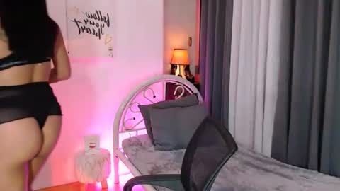 Snapshot of gloriousslutshay chatting on 11/02/25, 07:49 shy online show from 11/02/25, 07:49