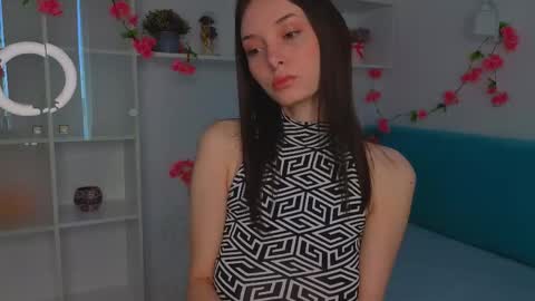 Mia online show from 05/24/26, 06:51