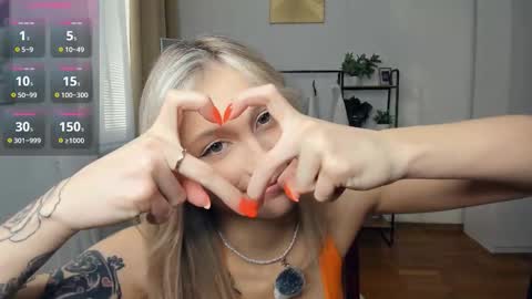 Cherry online show from 11/19/25, 07:41