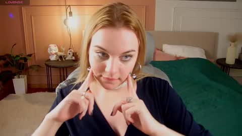 Margo online show from 03/27/26, 02:06