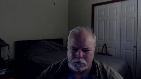 Snapshot of gmctruckguy chatting on 10/25/25, 02:46 gmctruckguy online show from 10/25/25, 02:46