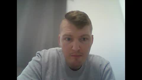 Snapshot of gmonay1331 chatting on 09/15/25, 07:03 gmonay1331 online show from 09/15/25, 07:03