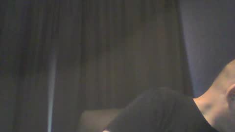 Snapshot of gmonay1331 chatting on 08/06/26, 04:31 gmonay1331 online show from 08/06/26, 04:31