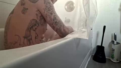 Snapshot of gnasty83 chatting on 02/10/25, 03:32 gnasty83 online show from 02/10/25, 03:32