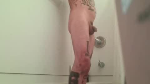 Snapshot of gnasty83 chatting on 10/04/25, 03:43 gnasty83 online show from 10/04/25, 03:43