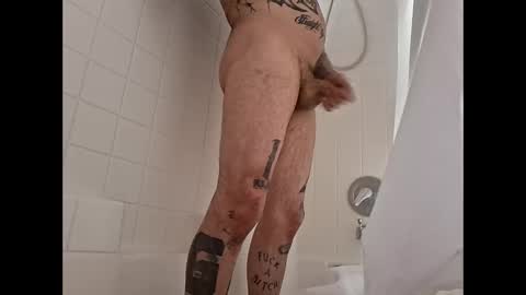 Snapshot of gnasty83 chatting on 12/15/25, 06:06 gnasty83 online show from 12/15/25, 06:06