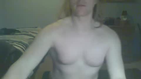 Snapshot of gnger31foru chatting on 01/30/25, 12:48 Steven Meadow online show from 01/30/25, 12:48
