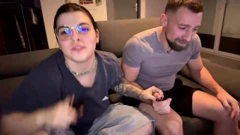 Snapshot of gnl_ chatting on 12/18/25, 08:15 gnl_ online show from 12/18/25, 08:15