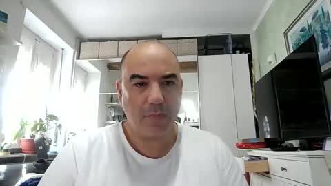 Snapshot of gnoffo77 chatting on 06/08/26, 08:15 Matte online show from 06/08/26, 08:15
