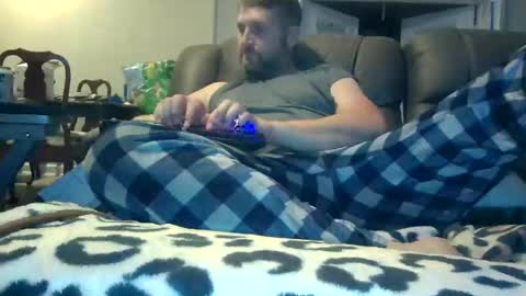 Snapshot of goantroo99 chatting on 11/19/25, 12:21 goantroo99 online show from 11/19/25, 12:21