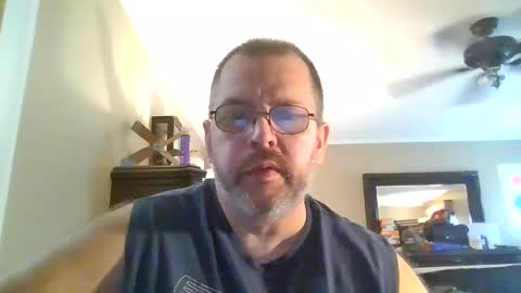 Snapshot of gobey33 chatting on 09/24/25, 07:50 IDKIDCIDGAF online show from 09/24/25, 07:50