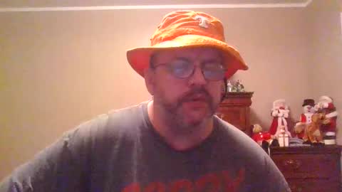 IDKIDCIDGAF online show from 12/23/25, 01:36