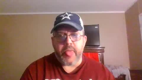 Snapshot of gobey33 chatting on 05/03/26, 12:16 IDKIDCIDGAF online show from 05/03/26, 12:16