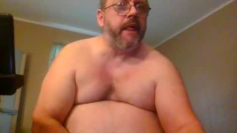 Snapshot of gobey33 chatting on 05/25/26, 01:50 IDKIDCIDGAF online show from 05/25/26, 01:50