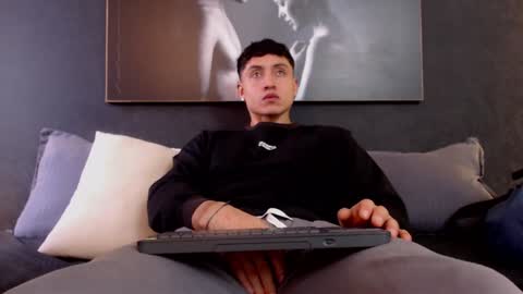 steven online show from 12/25/24, 06:41