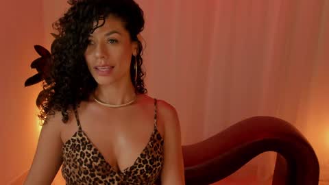 Snapshot of goddes_helena chatting on 01/14/25, 11:37 Elena online show from 01/14/25, 11:37