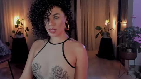 Elena online show from 07/26/26, 10:38