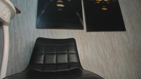 Snapshot of goddes_valery chatting on 01/18/25, 12:35 Valery online show from 01/18/25, 12:35
