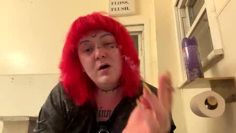 Snapshot of goddess182002 chatting on 11/04/25, 11:37 goddess182002 online show from 11/04/25, 11:37