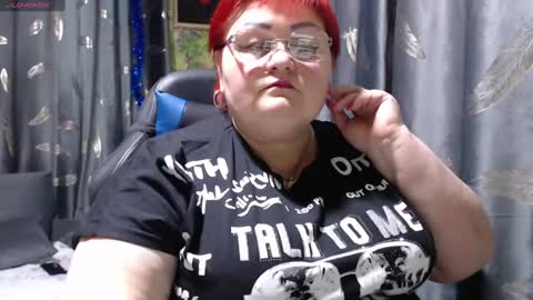 Snapshot of goddess57 chatting on 01/11/25, 10:40 Goddess online show from 01/11/25, 10:40