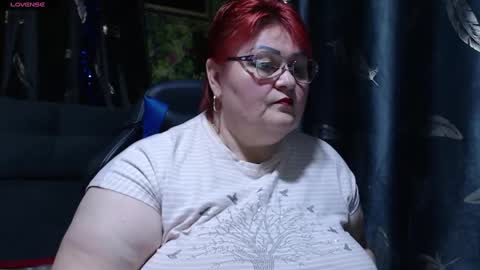 Snapshot of goddess57 chatting on 02/09/25, 12:52 Goddess online show from 02/09/25, 12:52