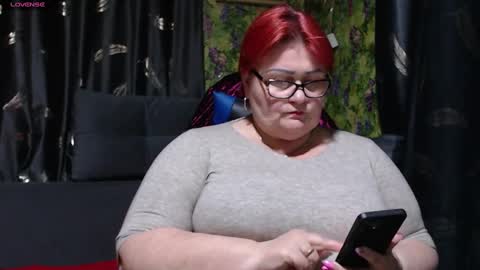 Snapshot of goddess57 chatting on 02/12/25, 05:37 Goddess online show from 02/12/25, 05:37