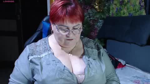 Snapshot of goddess57 chatting on 02/22/25, 06:52 Goddess online show from 02/22/25, 06:52