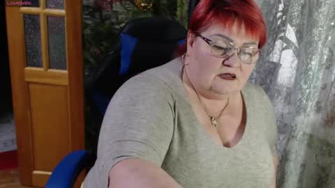 Snapshot of goddess57 chatting on 03/09/25, 11:25 Goddess online show from 03/09/25, 11:25